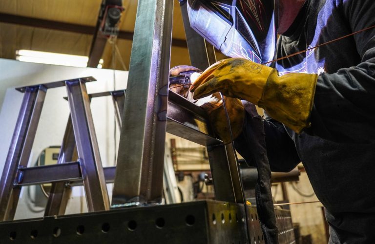Key Traits of High-Quality Metal Fabrication