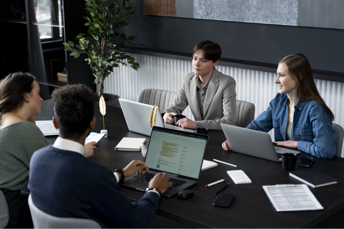 Integrating Human Capital Management into the Modern Workplace