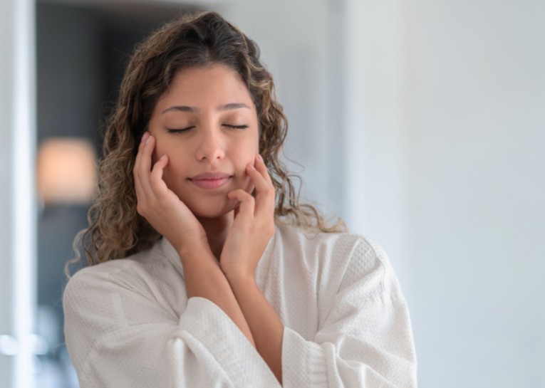 Nourish Your Skin and Body: How Vitamin C, E Capsules for Face, and B12 Work Wonders